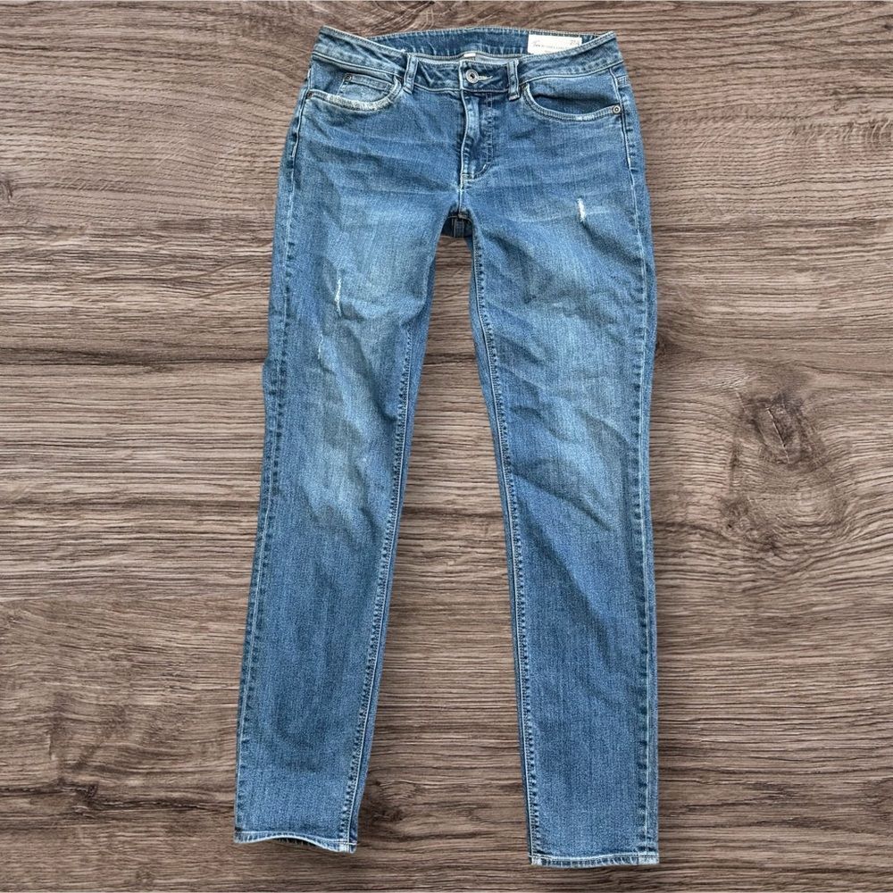 Two by Vince Camuto Light Blue Denim Skinny Jeans